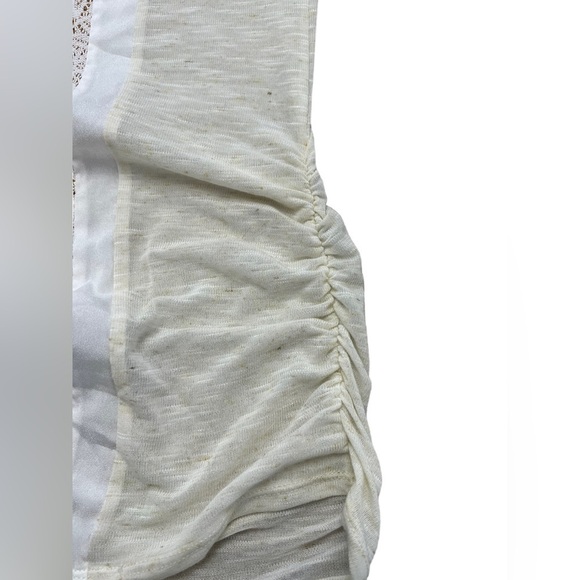 Daytrip Medium womens cream flowy sleeve top - Picture 4 of 8